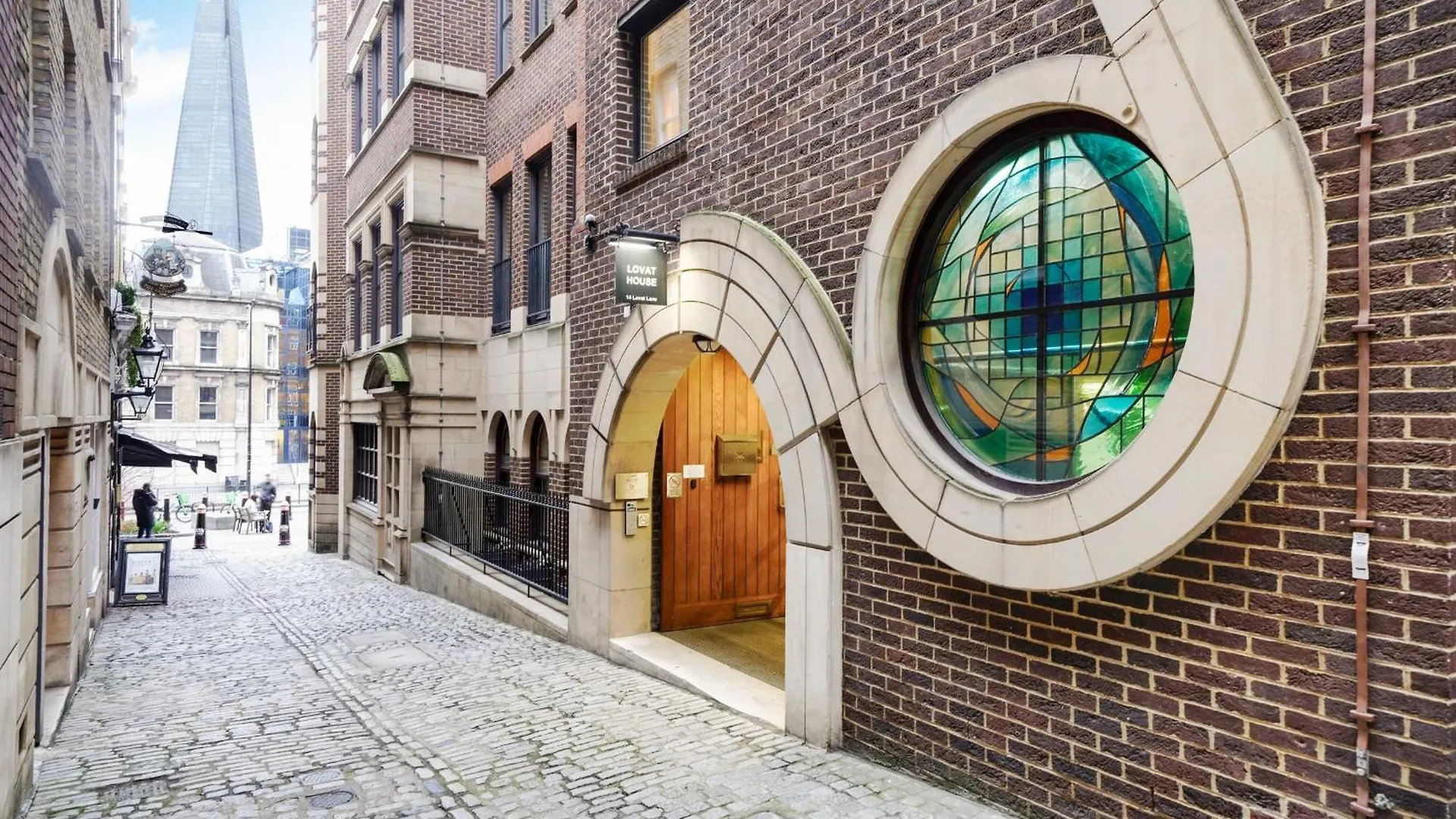 Monument Serviced Apartments By Lovelystay Londra